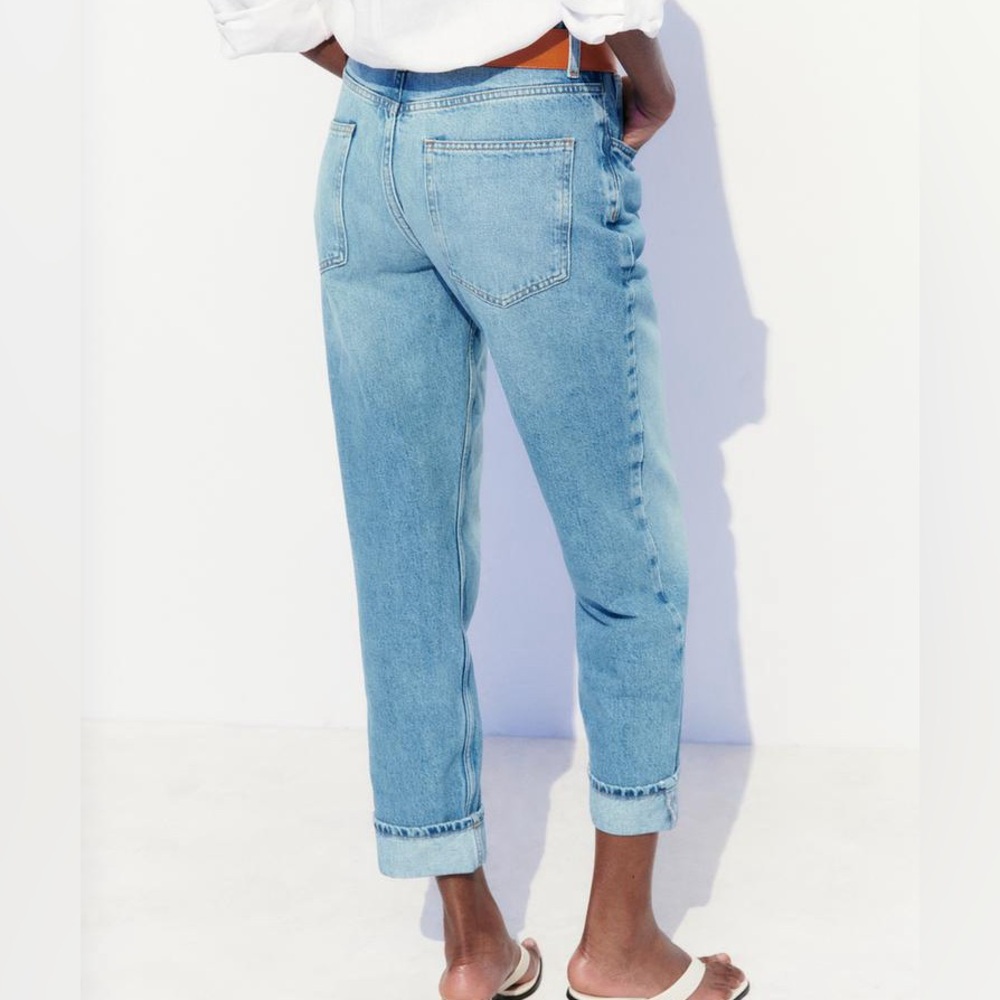 NWT ZARA JEANS SIZE 4